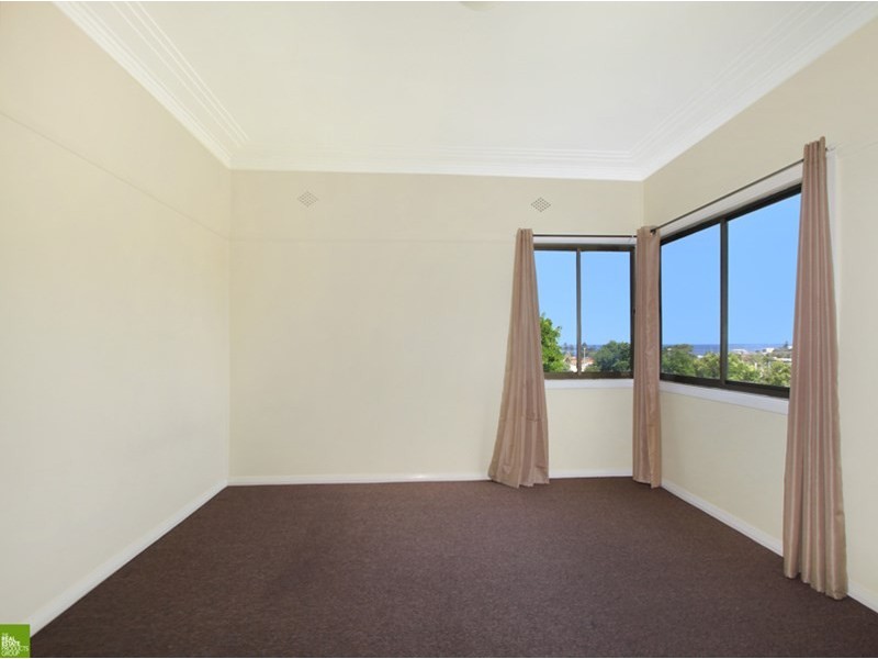 46 Seafoam Avenue, Thirroul NSW 2515