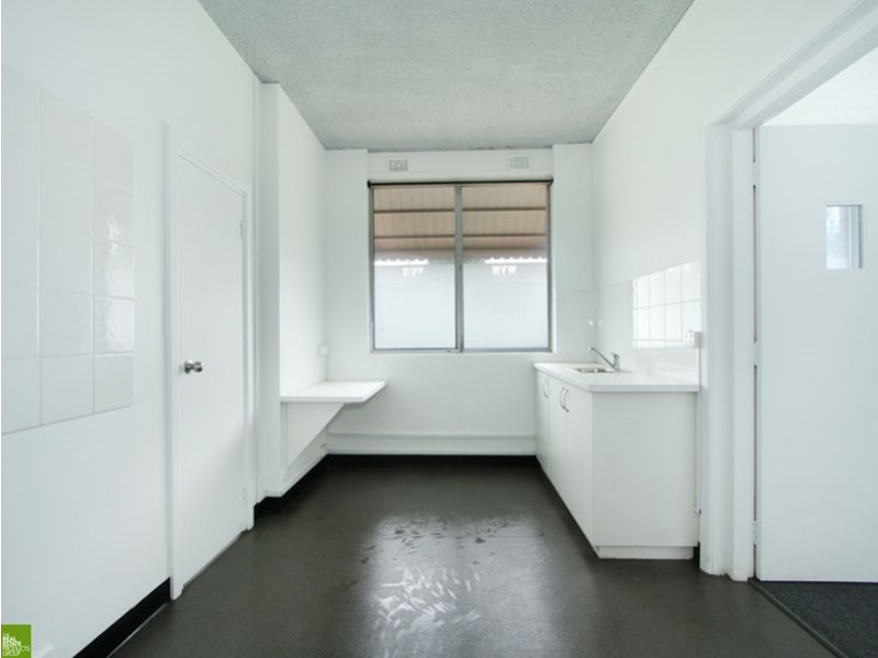 11 Lake Entrance Road, Warilla NSW 2528