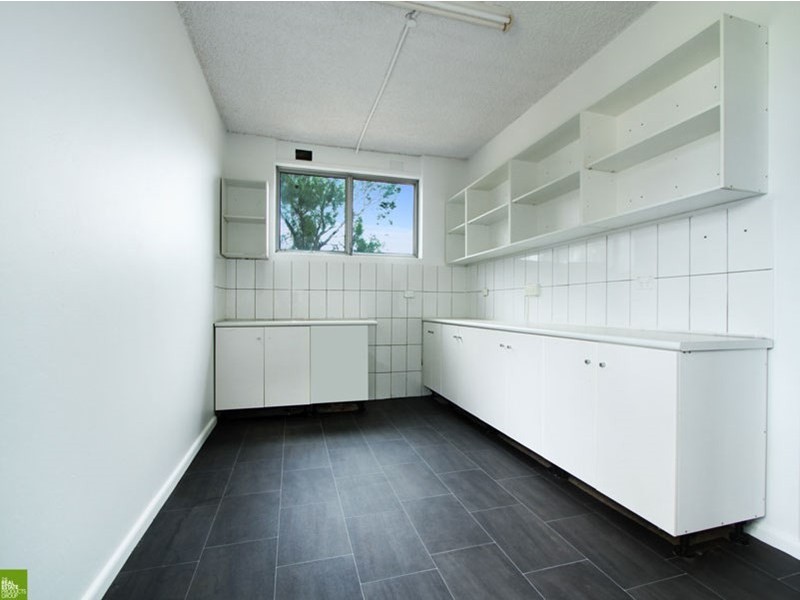 11 Lake Entrance Road, Warilla NSW 2528