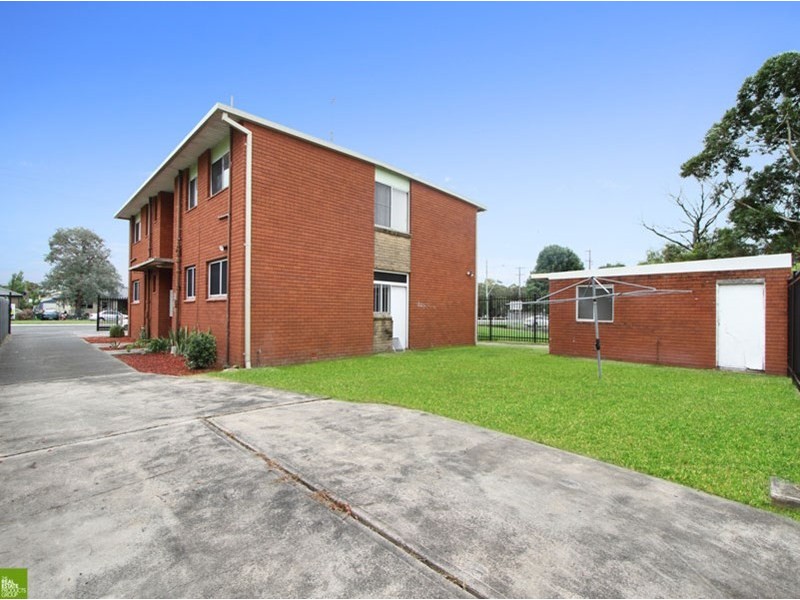 11 Lake Entrance Road, Warilla NSW 2528