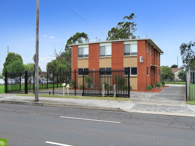 11 Lake Entrance Road, Warilla NSW 2528