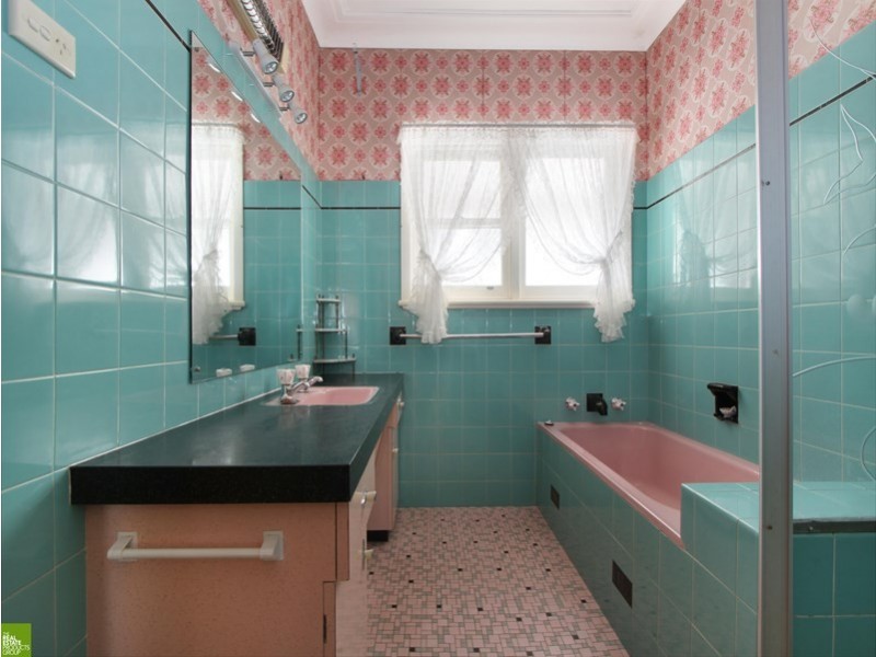 9 Booyong Street, West Wollongong NSW 2500