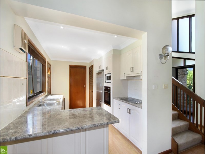 5 Highview Drive, Farmborough Heights NSW 2526