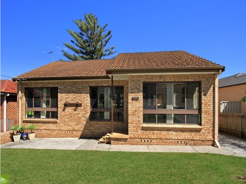 26 Preston Street, Figtree NSW 2525