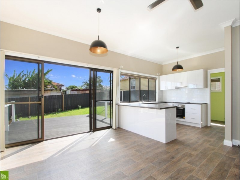 8 Second Avenue, Warrawong NSW 2502