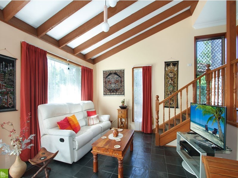 1 Sheringa Grove, Cordeaux Heights NSW 2526