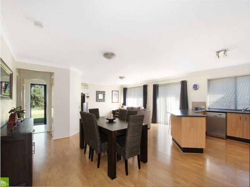 8 Karara Avenue, Horsley NSW 2530
