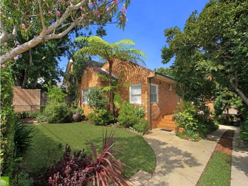 52 Woodlawn Avenue, Mangerton NSW 2500