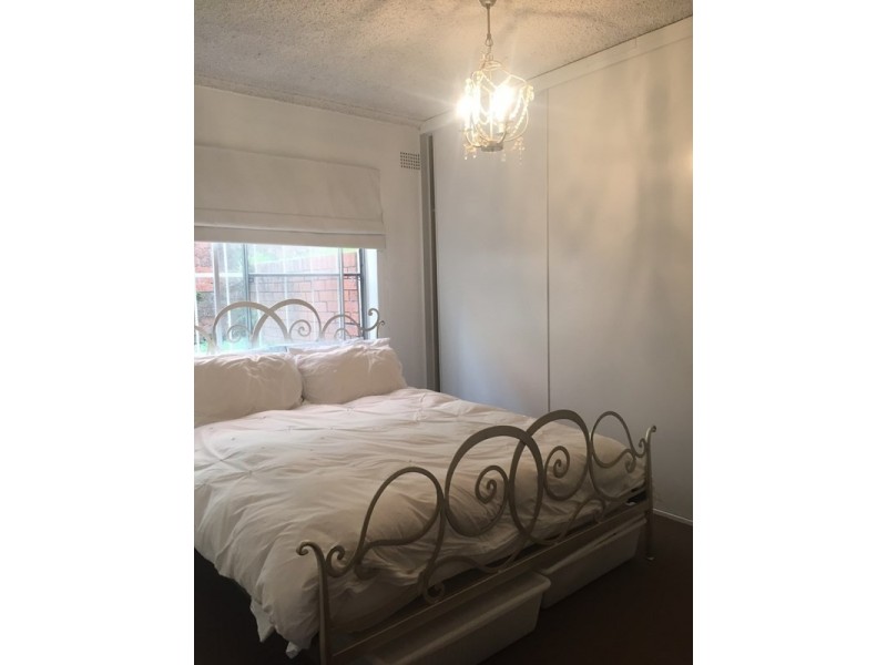 2/17 Zelang Avenue, Figtree NSW 2525