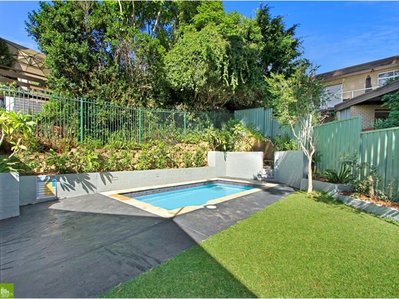 5 Dumfries Avenue, Mount Ousley NSW 2519