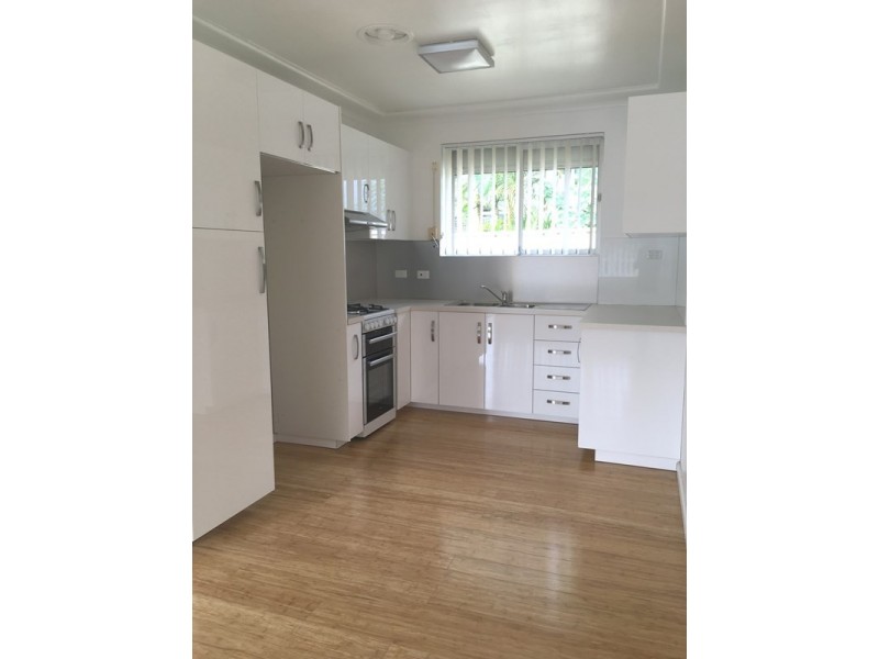 4/114 The Avenue, Mount Saint Thomas NSW 2500