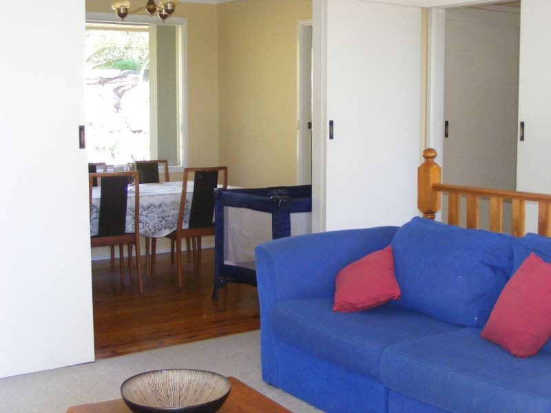 53 Iola Avenue, Farmborough Heights NSW 2526