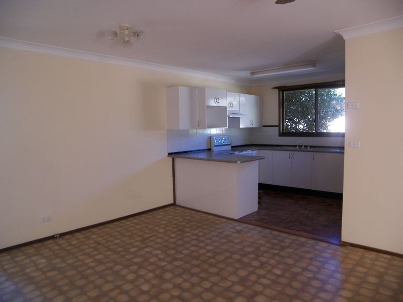 43 Hopman Crescent, Berkeley NSW 2506