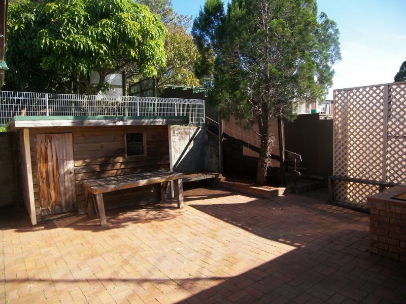 43 Hopman Crescent, Berkeley NSW 2506