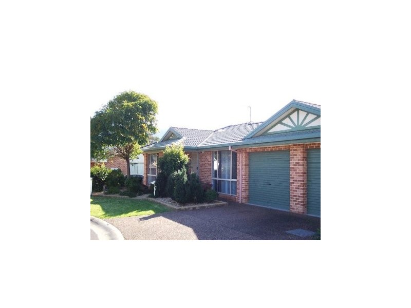 15 Yeldah Drive, Horsley NSW 2530