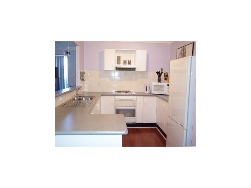 15 Yeldah Drive, Horsley NSW 2530