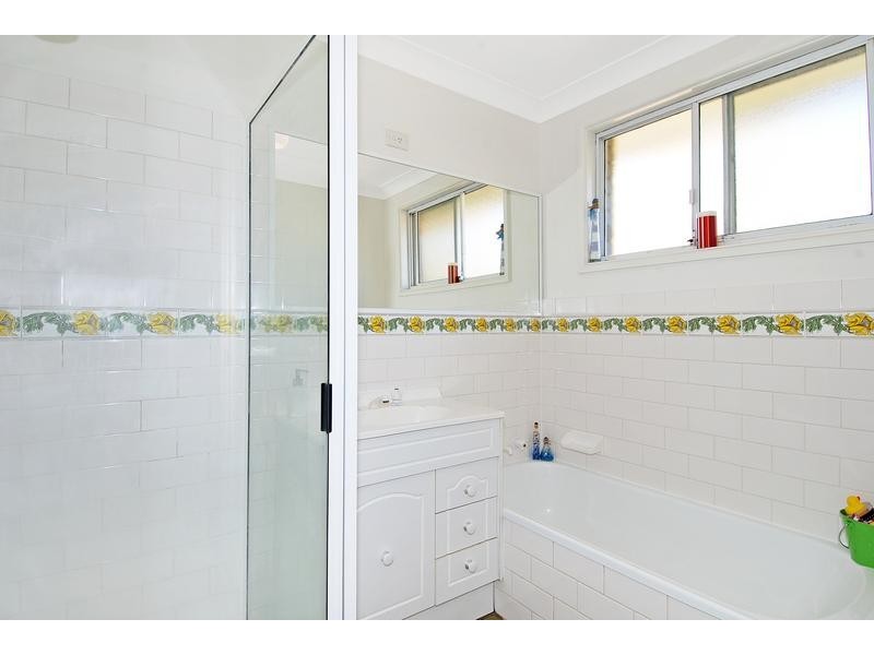 159 Waples Road, Farmborough Heights NSW 2526