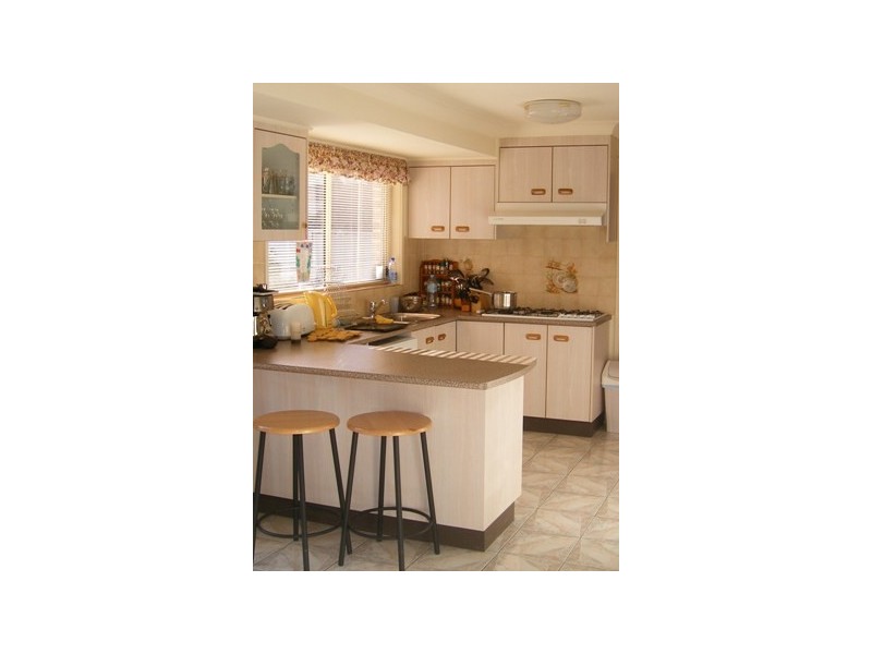 84 Brendon Avenue, Farmborough Heights NSW 2526