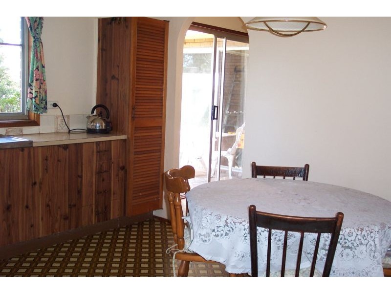 37 Poplar Avenue, Albion Park Rail NSW 2527