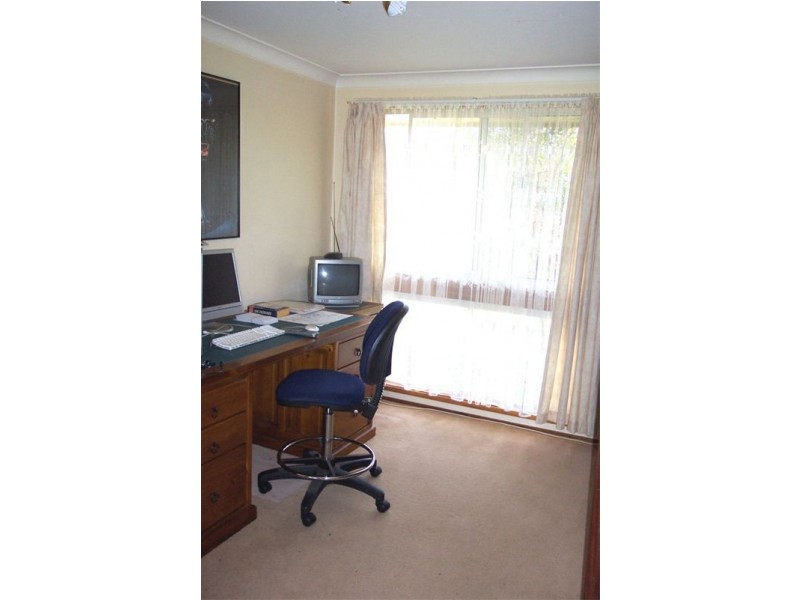 37 Poplar Avenue, Albion Park Rail NSW 2527