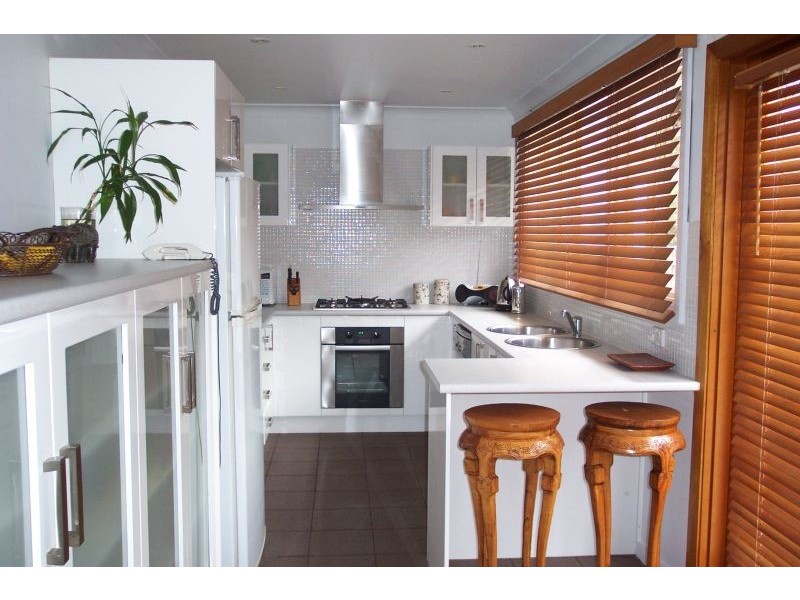 38 Garden Avenue, Figtree NSW 2525