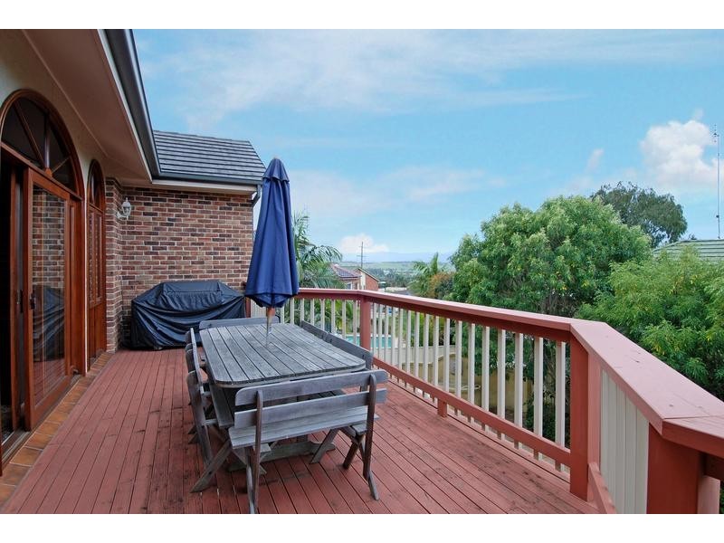 7 Abercrombie Crescent, Albion Park NSW 2527