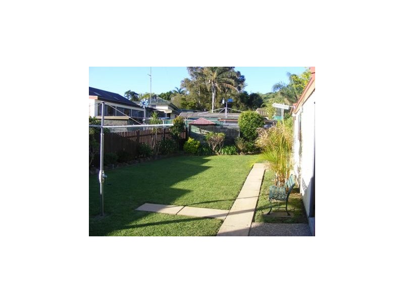 4 Norfolk Street, Berkeley NSW 2506