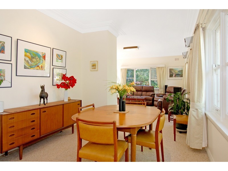 6 Holmden Avenue, Mangerton NSW 2500