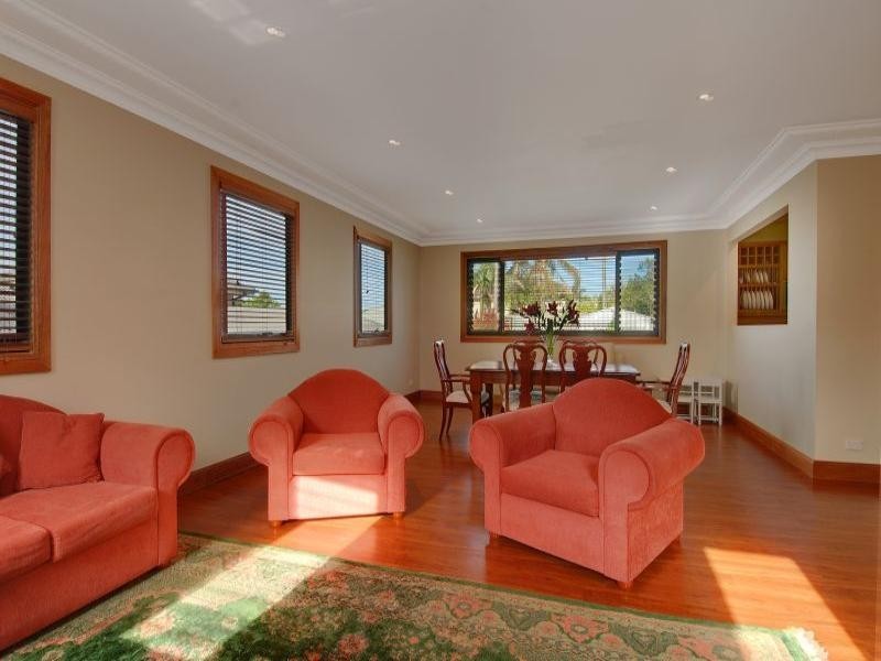 1 Napier Street, Balgownie NSW 2519