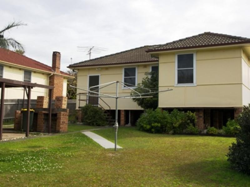 5 Carrington Street, Bulli NSW 2516