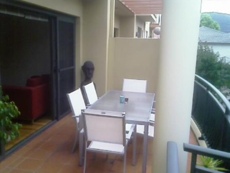 2/3 Pleasant Avenue, North Wollongong NSW 2500