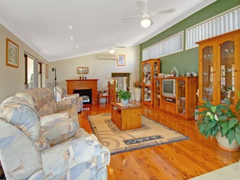21 Glenview Street, Dapto NSW 2530