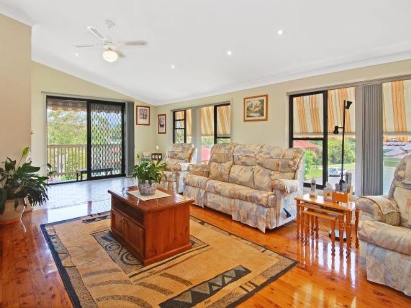 21 Glenview Street, Dapto NSW 2530