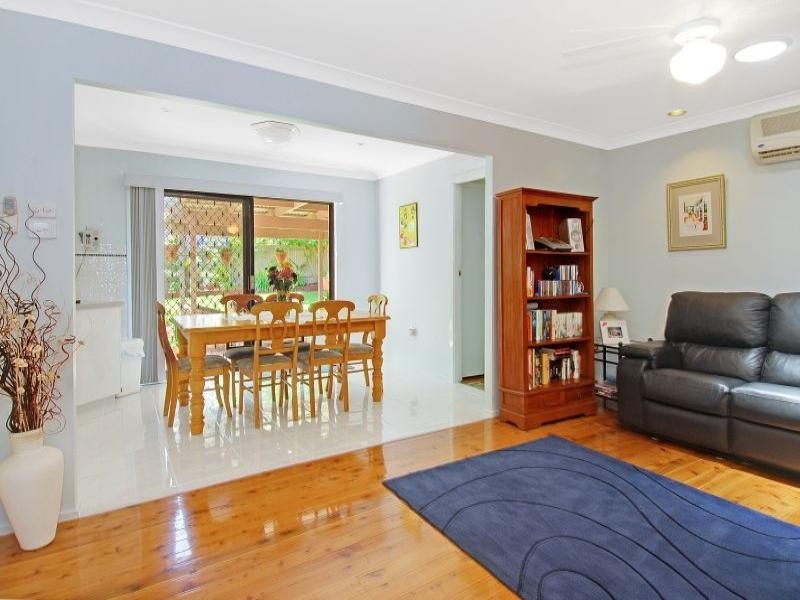 21 Glenview Street, Dapto NSW 2530