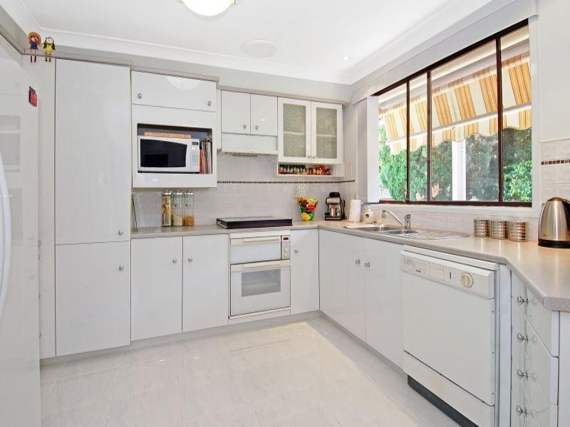 21 Glenview Street, Dapto NSW 2530