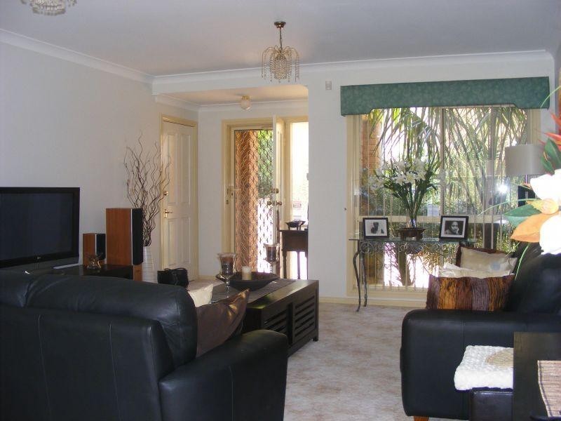 2/29 Woodlawn Avenue, Mangerton NSW 2500