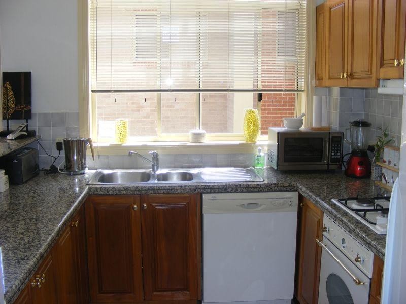 2/29 Woodlawn Avenue, Mangerton NSW 2500