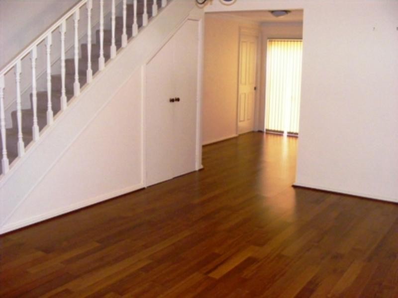 2/17 Hillcrest Street, Wollongong NSW 2500