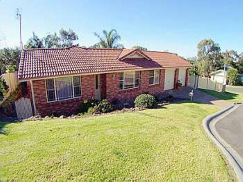 74 Brendon Avenue, Farmborough Heights NSW 2526