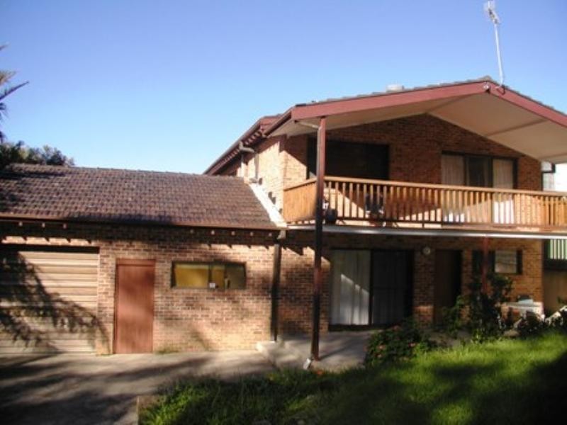 14 Ambleside Parade, Mount Keira NSW 2500