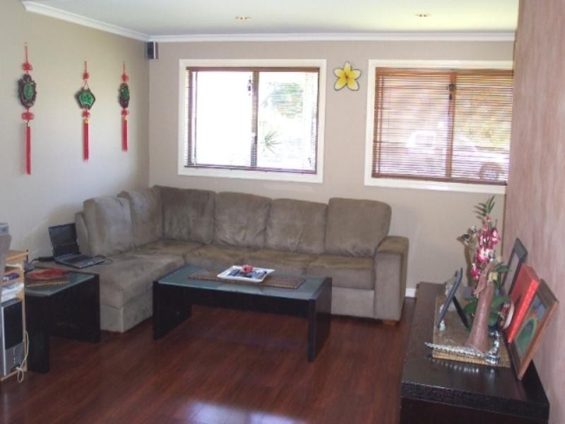 19 Illowra Crescent, Primbee NSW 2502