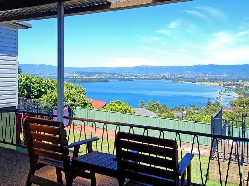 19 Kingsley Drive, Lake Heights NSW 2502