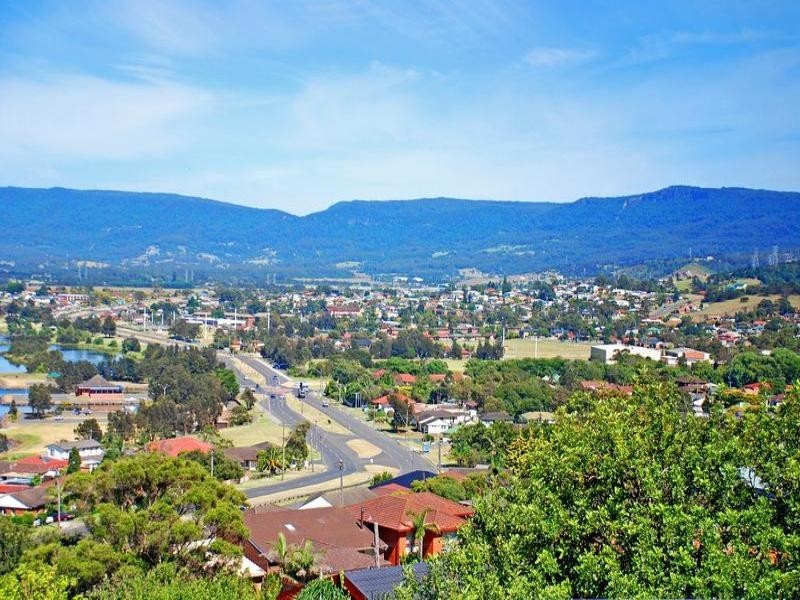 19 Kingsley Drive, Lake Heights NSW 2502