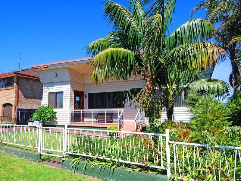 19 Kingsley Drive, Lake Heights NSW 2502