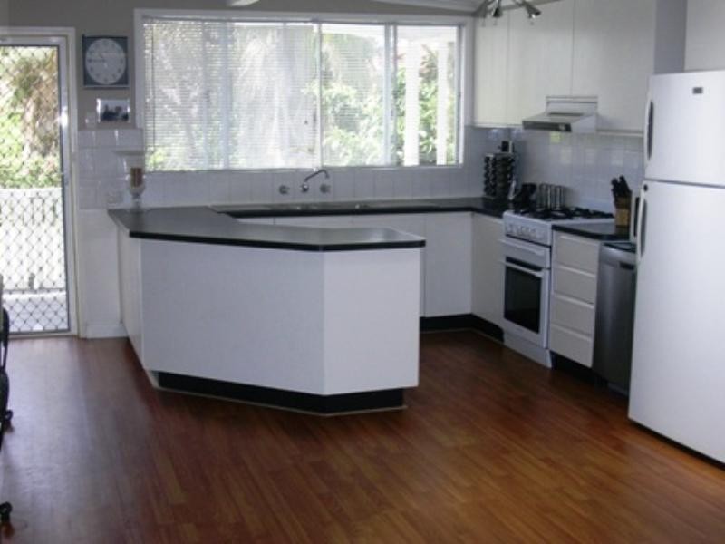 27 Redman Avenue, Thirroul NSW 2515