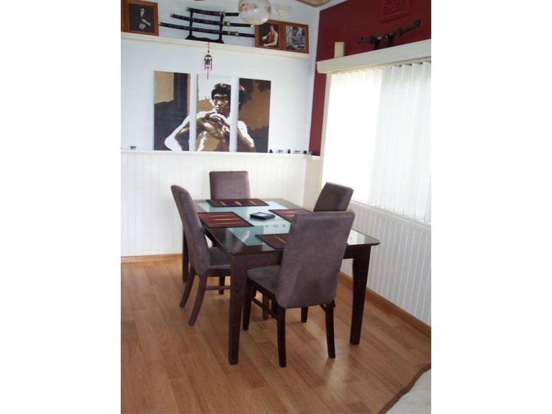 4 Barina Avenue, Lake Heights NSW 2502