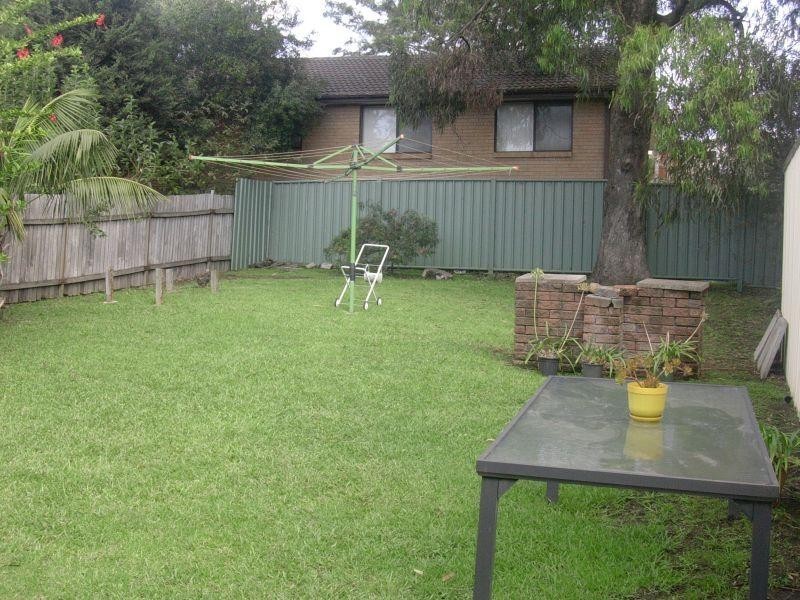 74 Ranchby Avenue, Lake Heights NSW 2502