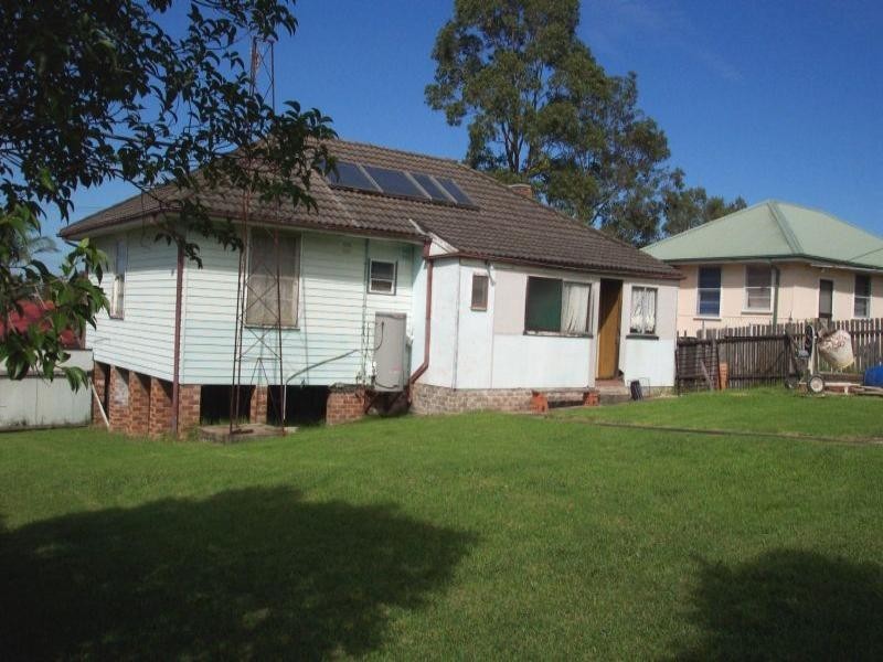 26 Carr Parade, Unanderra NSW 2526