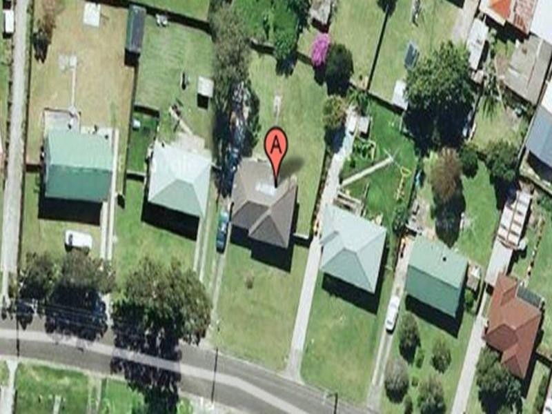 26 Carr Parade, Unanderra NSW 2526