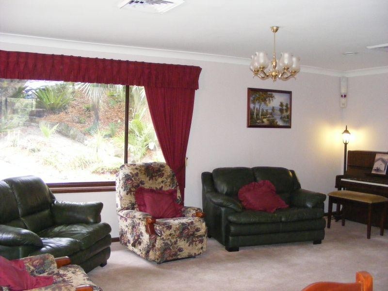 60 Morandoo Avenue, Mount Keira NSW 2500
